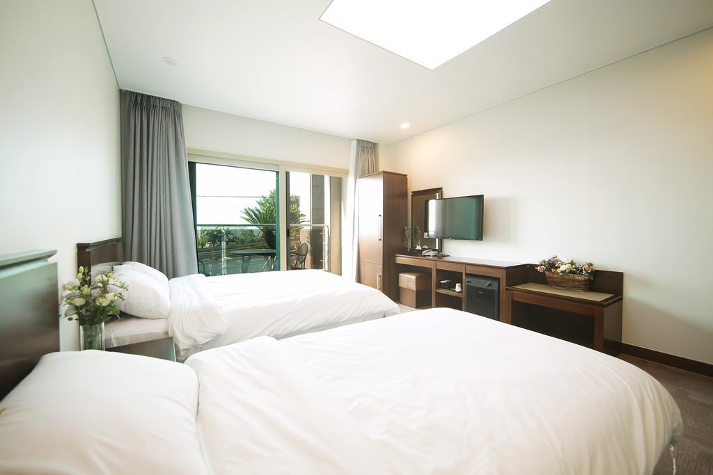 Sea View Hotel Jeju Habitación foto